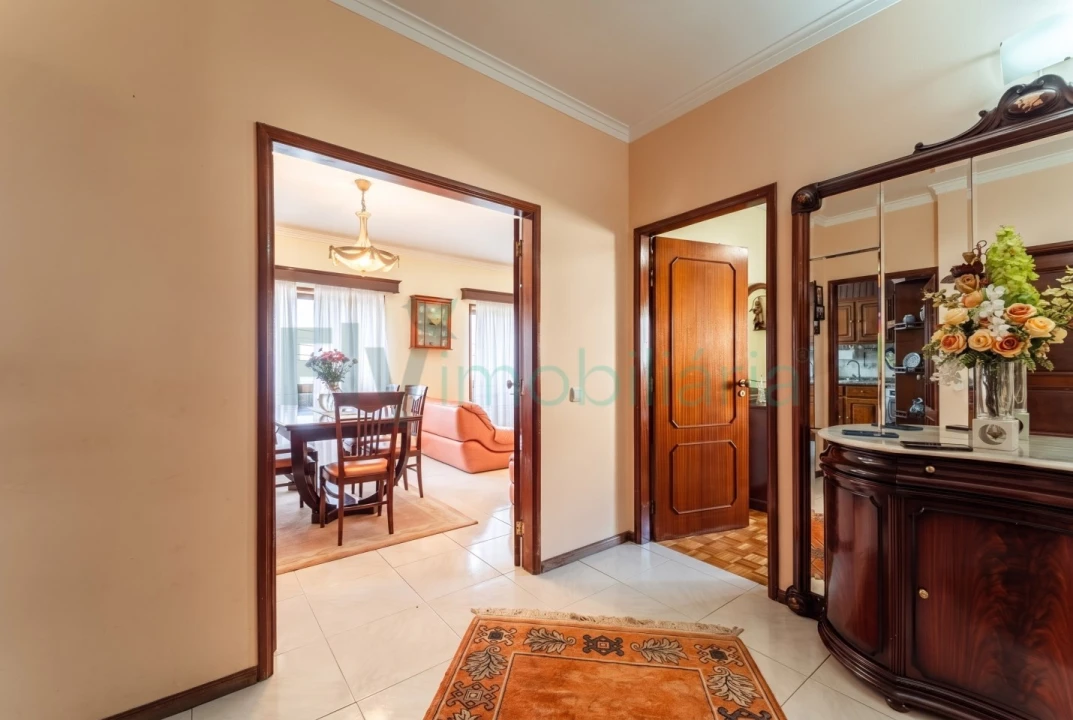 Apartamento T3 para Venda em Moreira de Conegos Foto 2