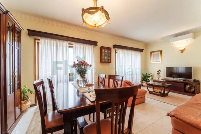 Apartamento T3 para Venda em Moreira de Conegos
