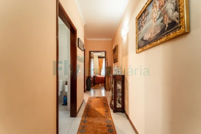Apartamento T3 para Venda em Moreira de Conegos