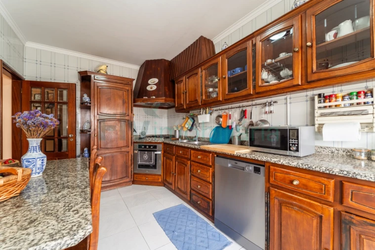 Apartamento T3 para Venda em Moreira de Conegos Foto 9