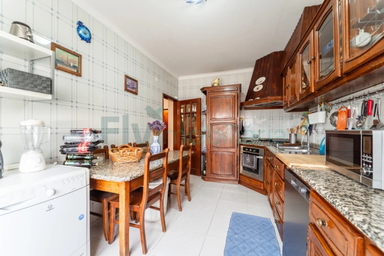 Apartamento T3 para Venda em Moreira de Conegos Foto 10