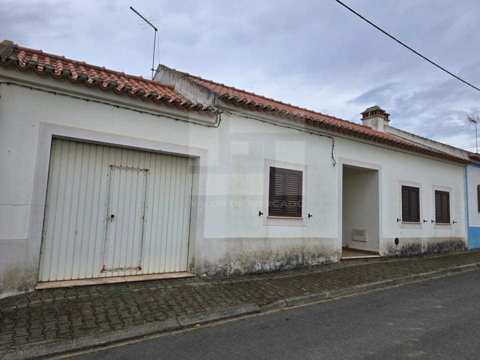 Moradia T4 para Venda em São Salvador e Santa Maria Foto 3