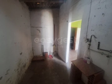Moradia T1 para Venda em Figueira dos Cavaleiros