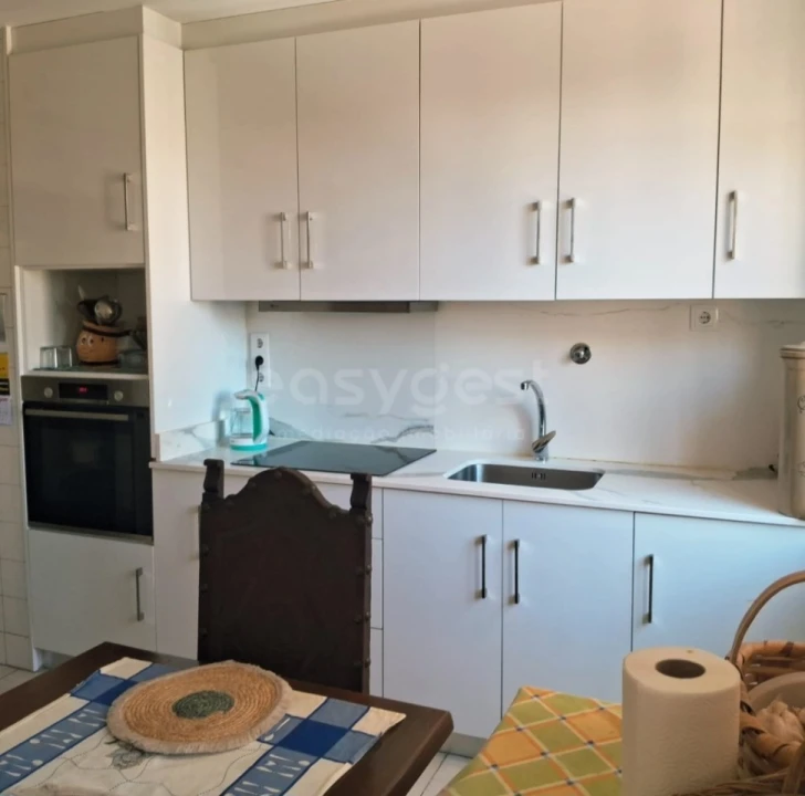 Apartamento T2 para Venda em Santa Maria Maior Foto 3