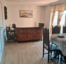 Apartamento T2 para Venda em Santa Maria Maior