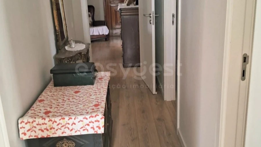 Apartamento T2 para Venda em Santa Maria Maior