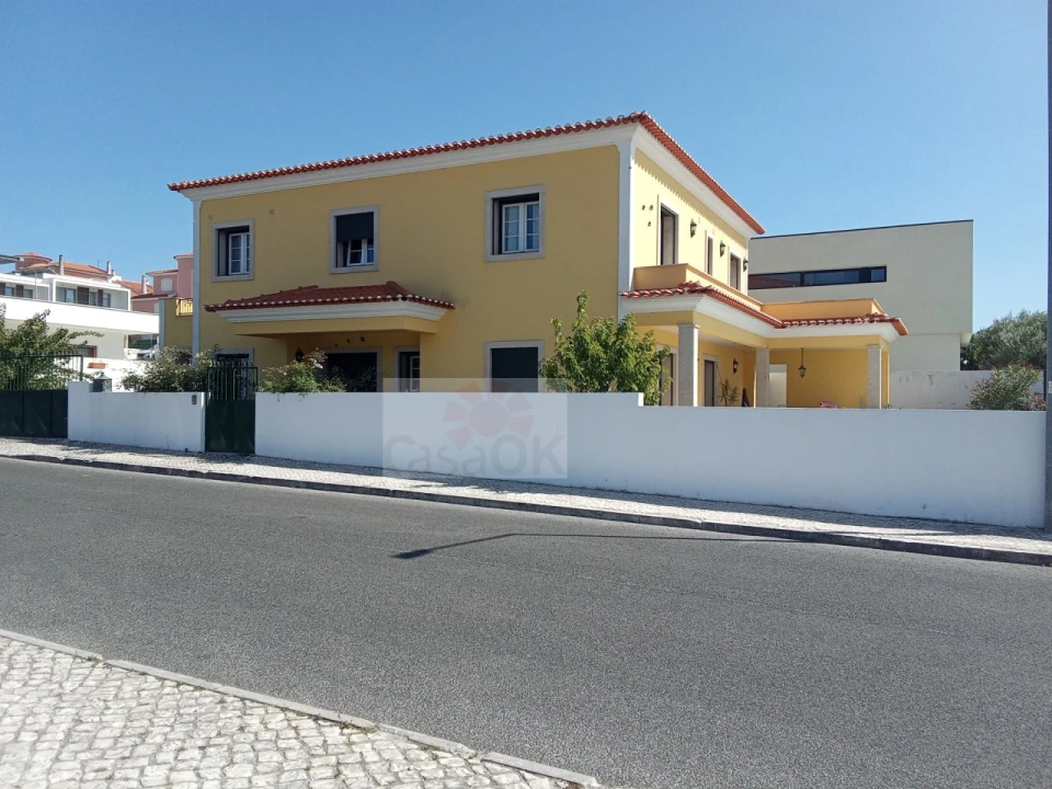 Moradia T4 para Venda em Nossa Senhora do Pópulo, Coto e São Gregório Foto 1