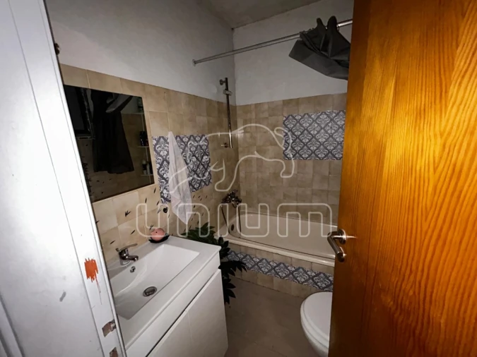 Apartamento T2 para Venda em Darque Foto 8