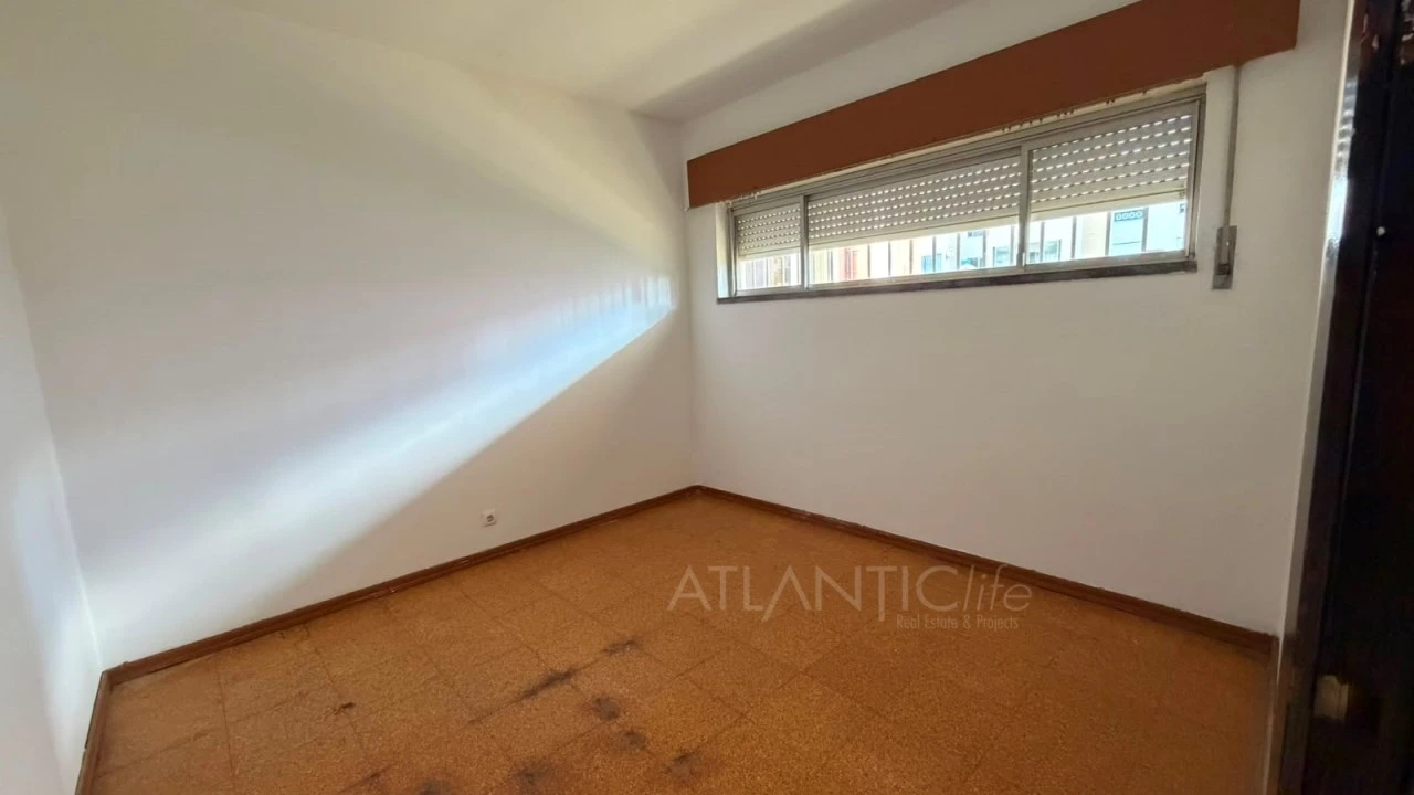 Apartamento T3 para Venda em Algueirão-Mem Martins Foto 7