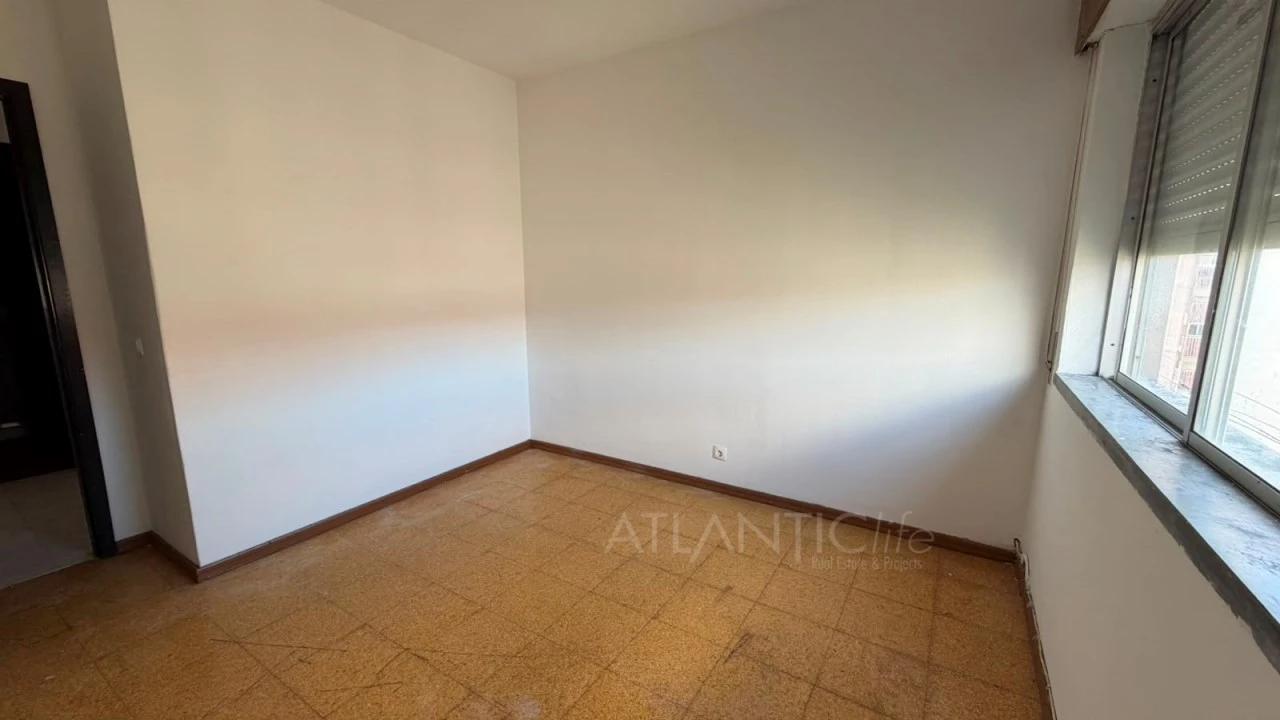 Apartamento T3 para Venda em Algueirão-Mem Martins Foto 10