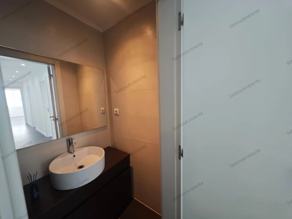 Apartamento T3 para Venda em Avenidas Novas Foto 18