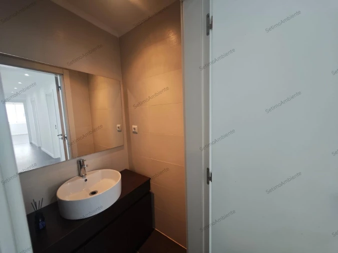 Apartamento T3 para Venda em Avenidas Novas Foto 18