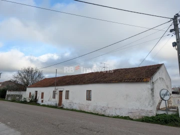 Moradia T4 para Venda em Brogueira, Parceiros de Igreja e Alcorochel