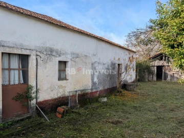 Moradia T4 para Venda em Brogueira, Parceiros de Igreja e Alcorochel