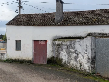 Moradia T4 para Venda em Brogueira, Parceiros de Igreja e Alcorochel
