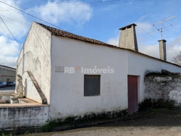 Moradia T4 para Venda em Brogueira, Parceiros de Igreja e Alcorochel