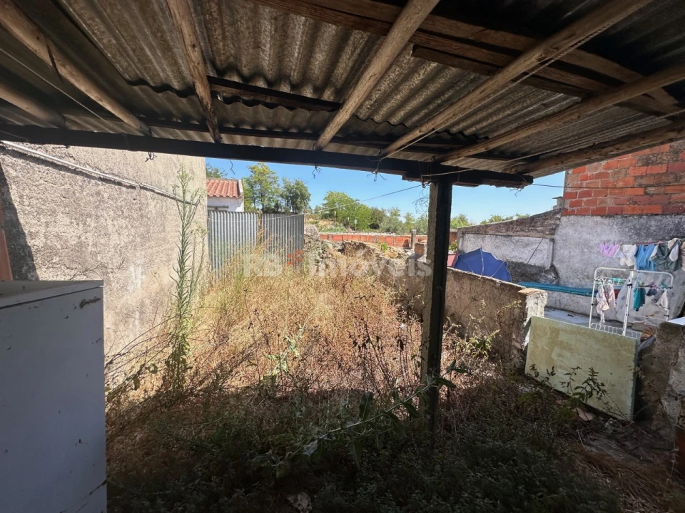 Armazém para Venda em Comenda Foto 7