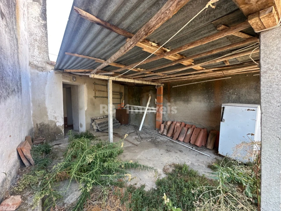 Armazém para Venda em Comenda Foto 10
