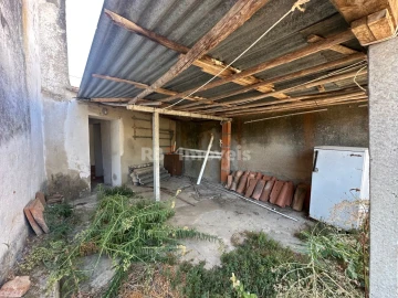 Armazém para Venda em Comenda