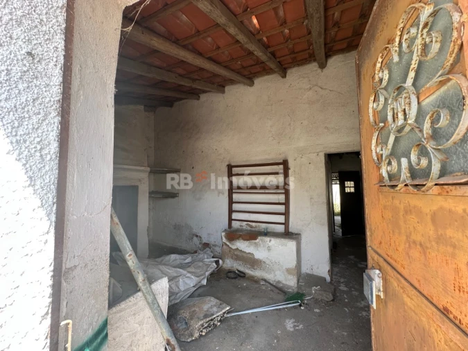 Armazém para Venda em Comenda Foto 3
