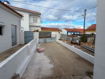 Moradia T2 para Venda em Abrantes (São Vicente e São João) e Alferrarede