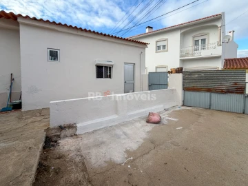 Moradia T2 para Venda em Abrantes (São Vicente e São João) e Alferrarede