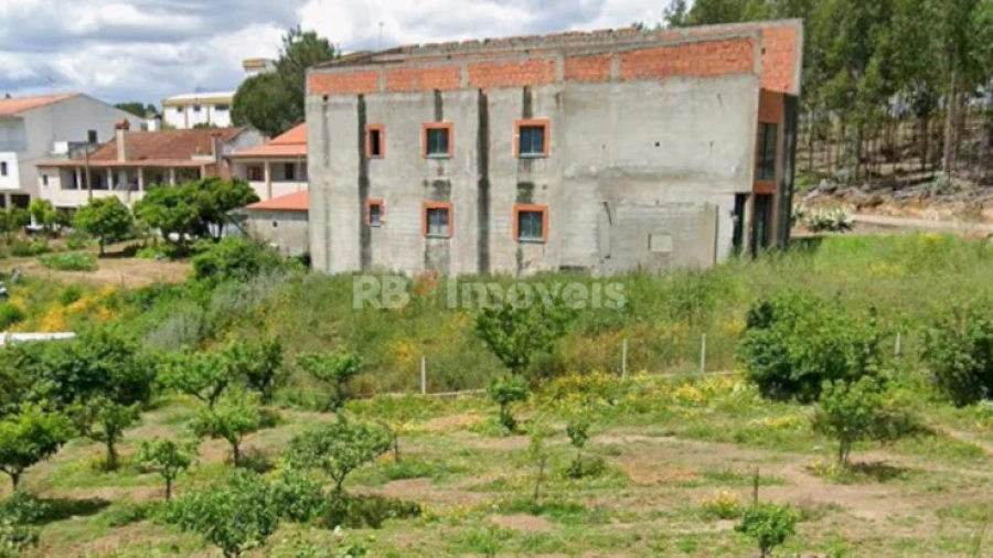 Armazém para Venda em Amendoa
