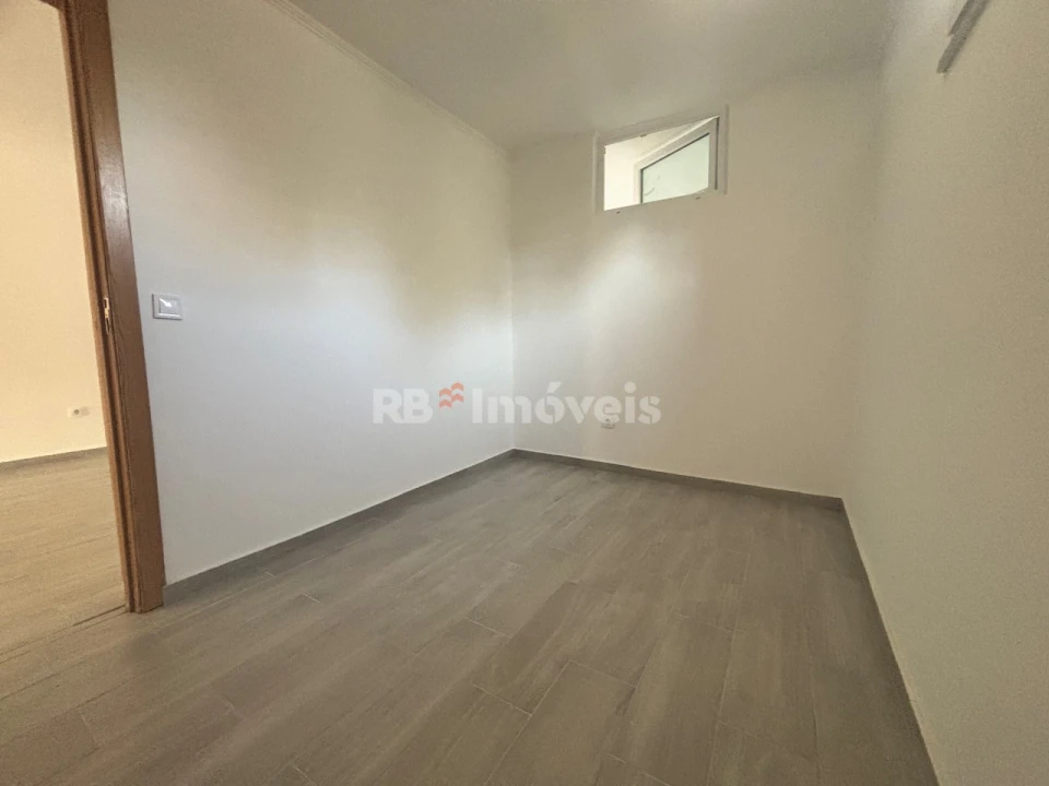 Moradia T3 para Venda em Meia Via Foto 10