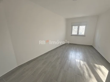 Moradia T3 para Venda em Meia Via
