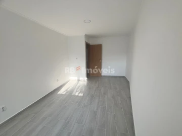 Moradia T3 para Venda em Meia Via