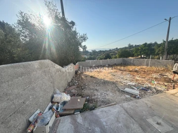 Moradia T3 para Venda em Meia Via