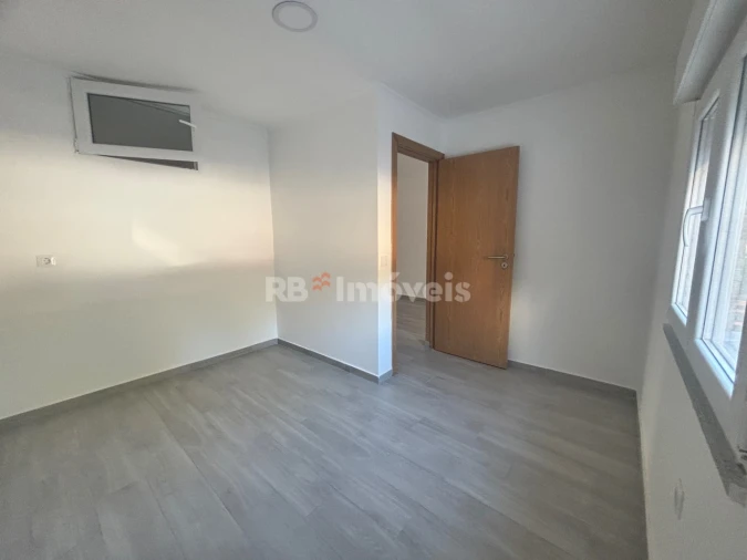 Moradia T3 para Venda em Meia Via Foto 7