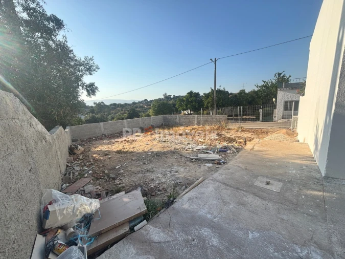 Moradia T3 para Venda em Meia Via Foto 18