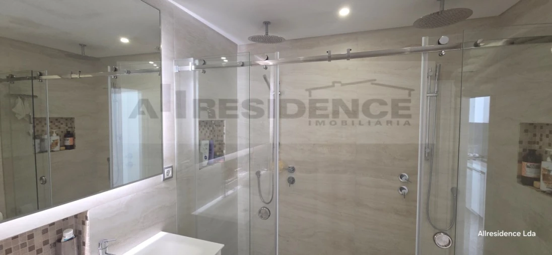 Apartamento T2 para Venda em Albufeira e Olhos de Água Foto 8