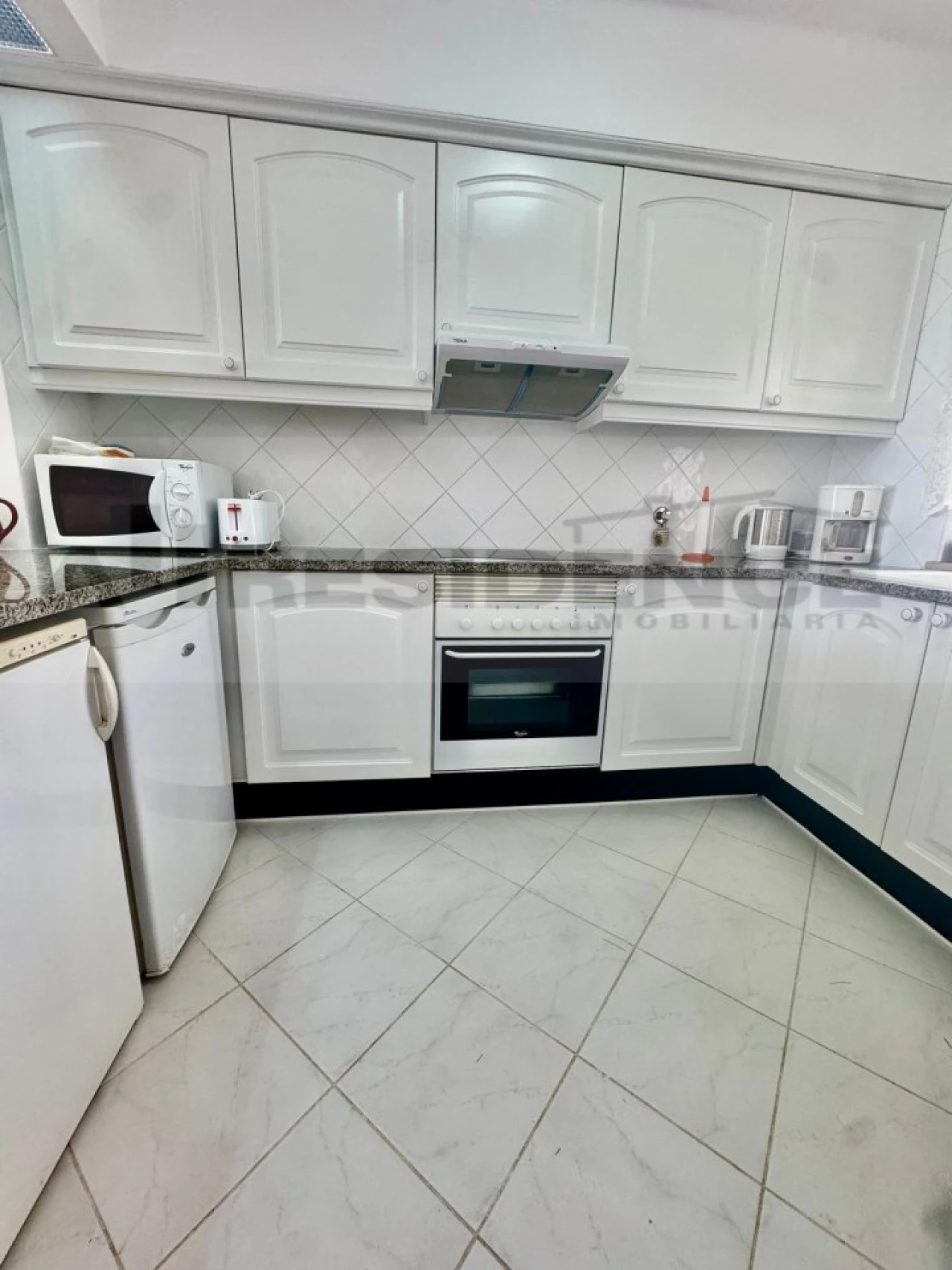 Apartamento T2 para Venda em Albufeira e Olhos de Água Foto 13