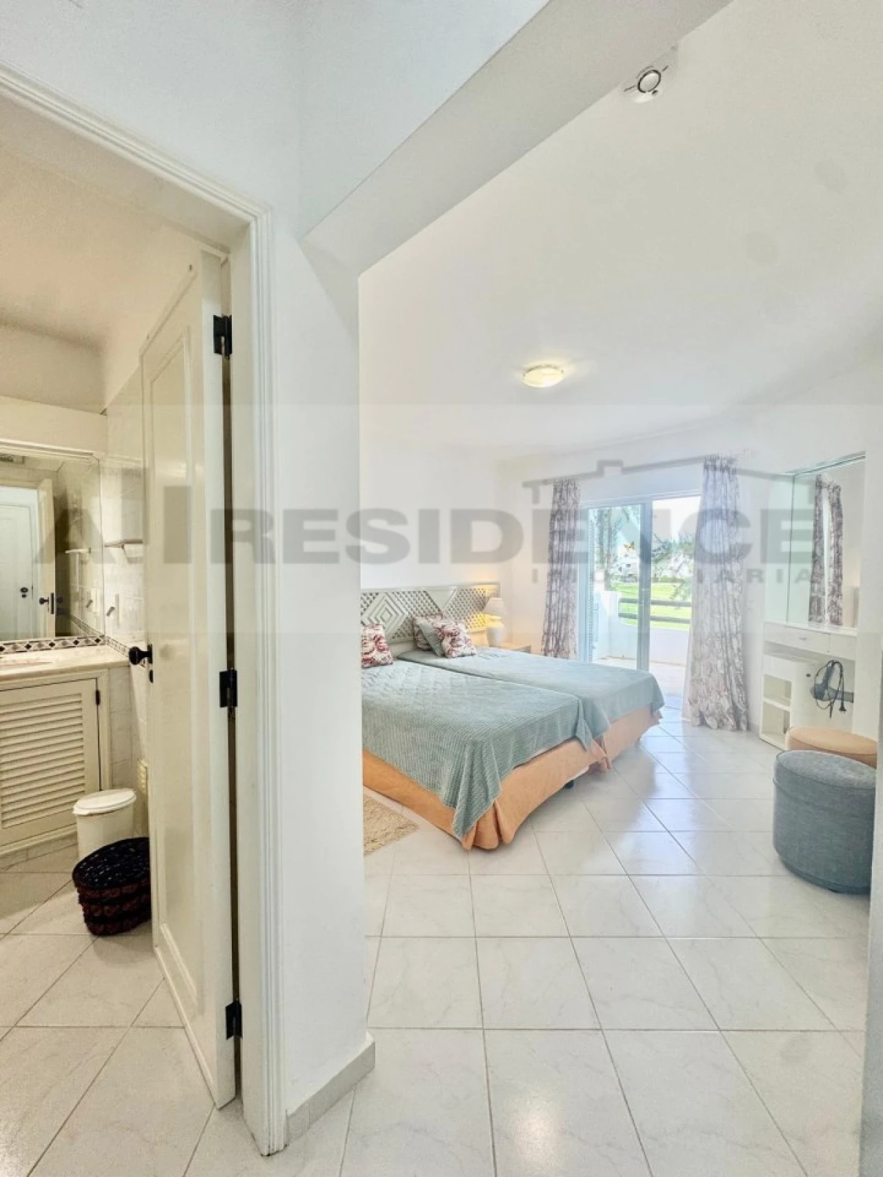 Apartamento T2 para Venda em Albufeira e Olhos de Água Foto 16