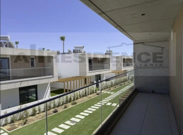 Moradia T4 para Venda em Ferreiras