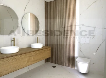 Moradia T4 para Venda em Ferreiras