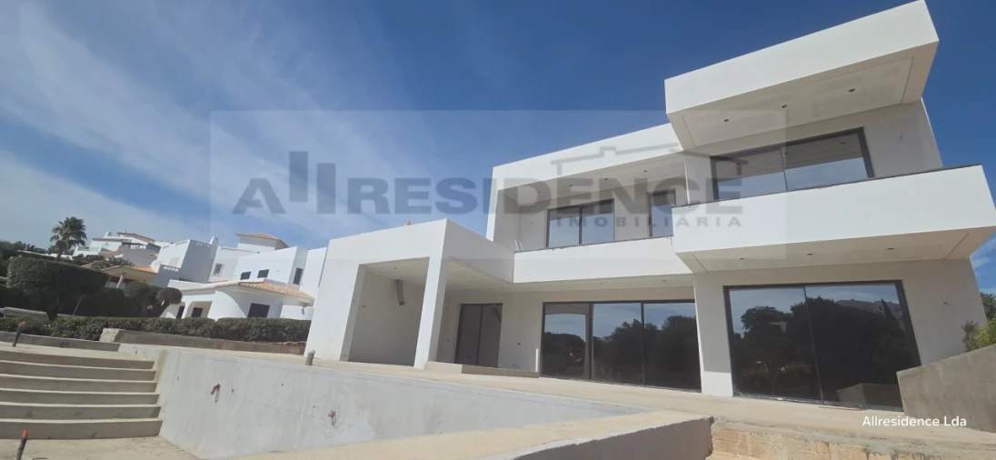Moradia T3 para Venda em Albufeira e Olhos de Água Foto 7