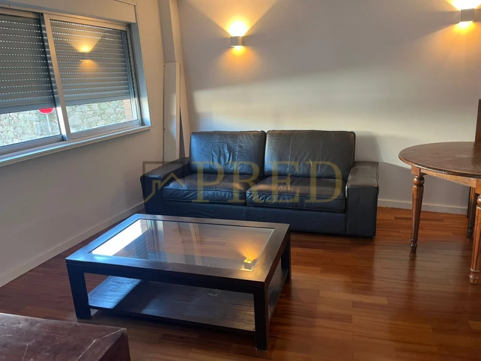 Apartamento T1 para Arrendamento em Lordelo do Ouro e Massarelos Foto 14