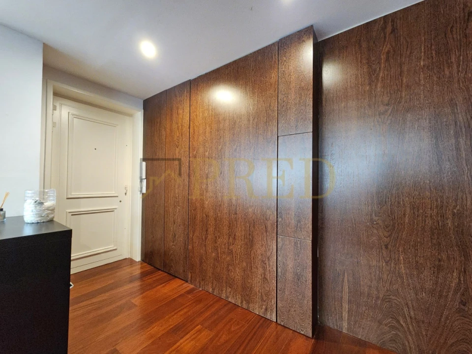 Apartamento T3 para Venda em Aldoar, Foz do Douro e Nevogilde Foto 8
