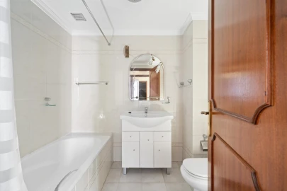 Apartamento T2 para Venda em São Martinho