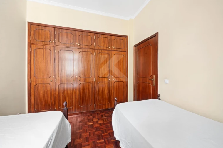 Apartamento T2 para Venda em São Martinho Foto 16