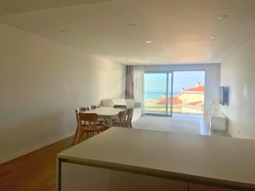 Apartamento T3 para Arrendamento em Estreito de Camara de Lobos