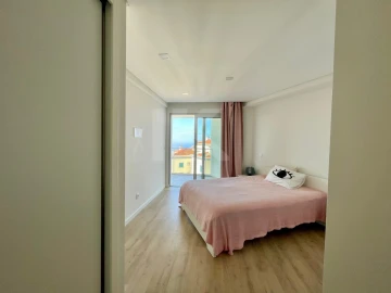 Apartamento T3 para Arrendamento em Estreito de Camara de Lobos