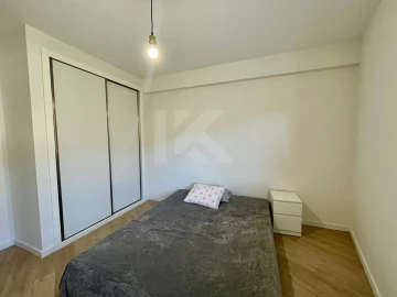 Apartamento T3 para Arrendamento em Estreito de Camara de Lobos