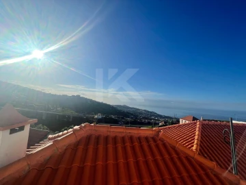 Apartamento T3 para Arrendamento em Estreito de Camara de Lobos