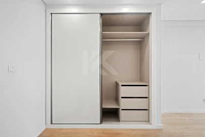 Apartamento T3 para Arrendamento em Estreito de Camara de Lobos