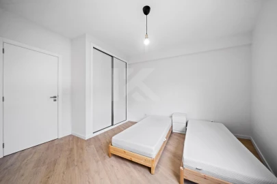Apartamento T3 para Arrendamento em Estreito de Camara de Lobos