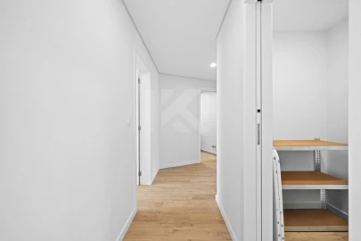 Apartamento T3 para Arrendamento em Estreito de Camara de Lobos